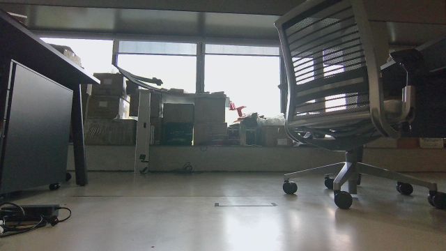 640 by 360 RGB frame received by the MiniCPM relay from Go2X