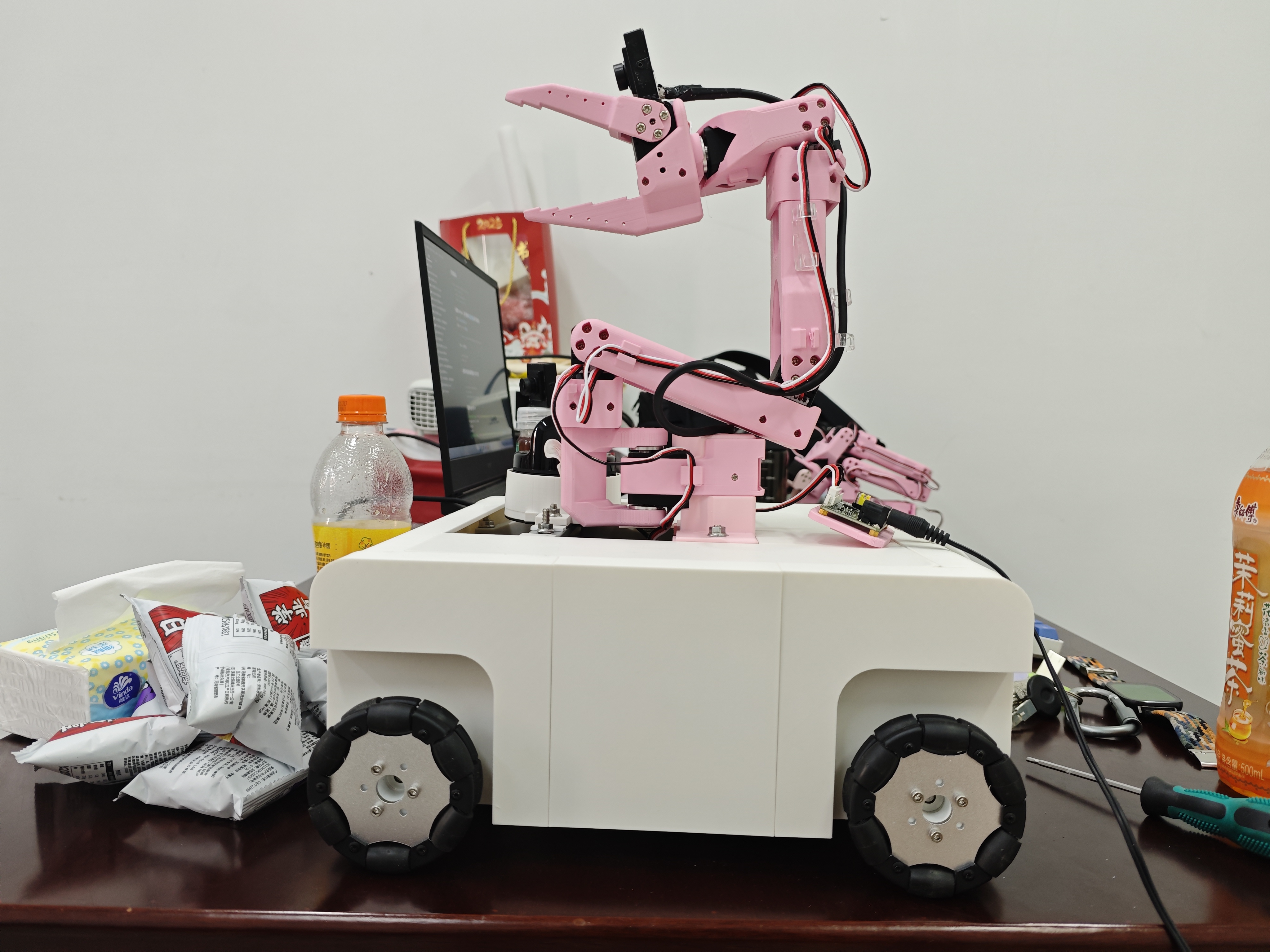 RabbitRobot 移动机器人与机械臂原型